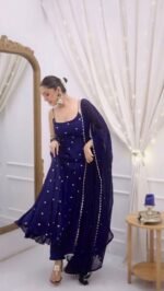 Sleeveless Fendy Silk Anarkali